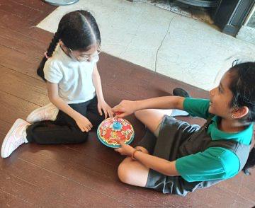 Coleridge School - Looking at Toys